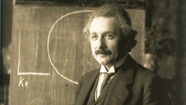 albert-einstein-1638460600.jpg