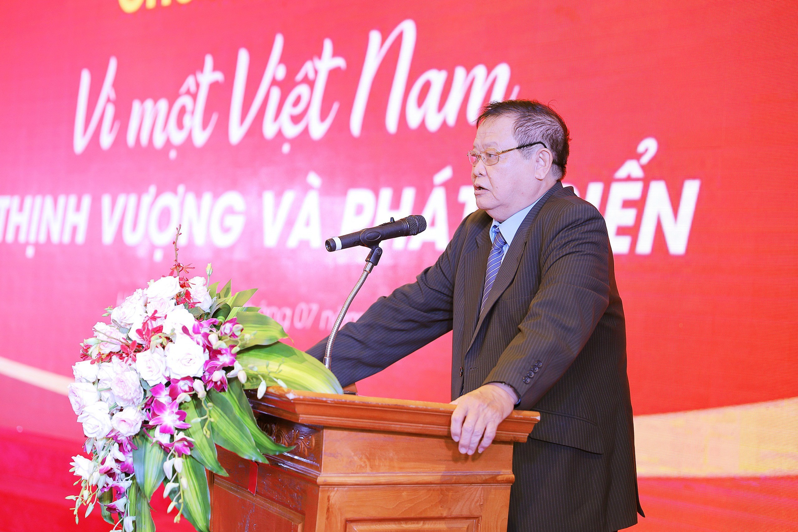 vi-mot-viet-nam-3-1658067595.jpg