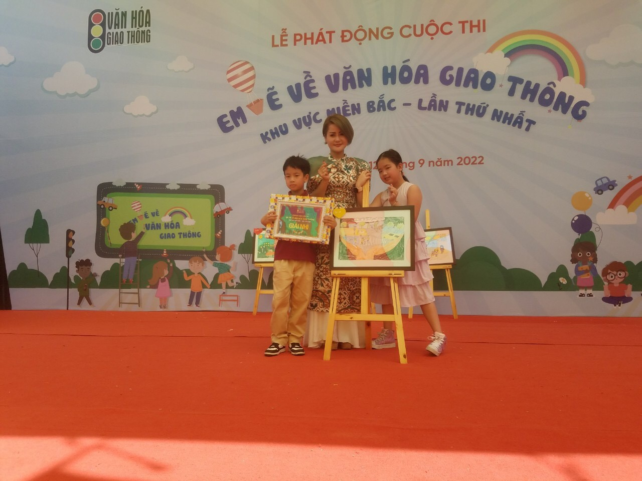 em-ve-ve-van-hoa-giao-thong-7-1662998050.jpg