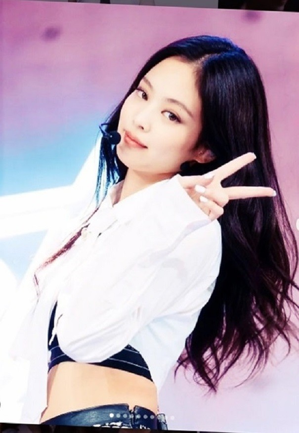 2-jennie-1690820144.jpg