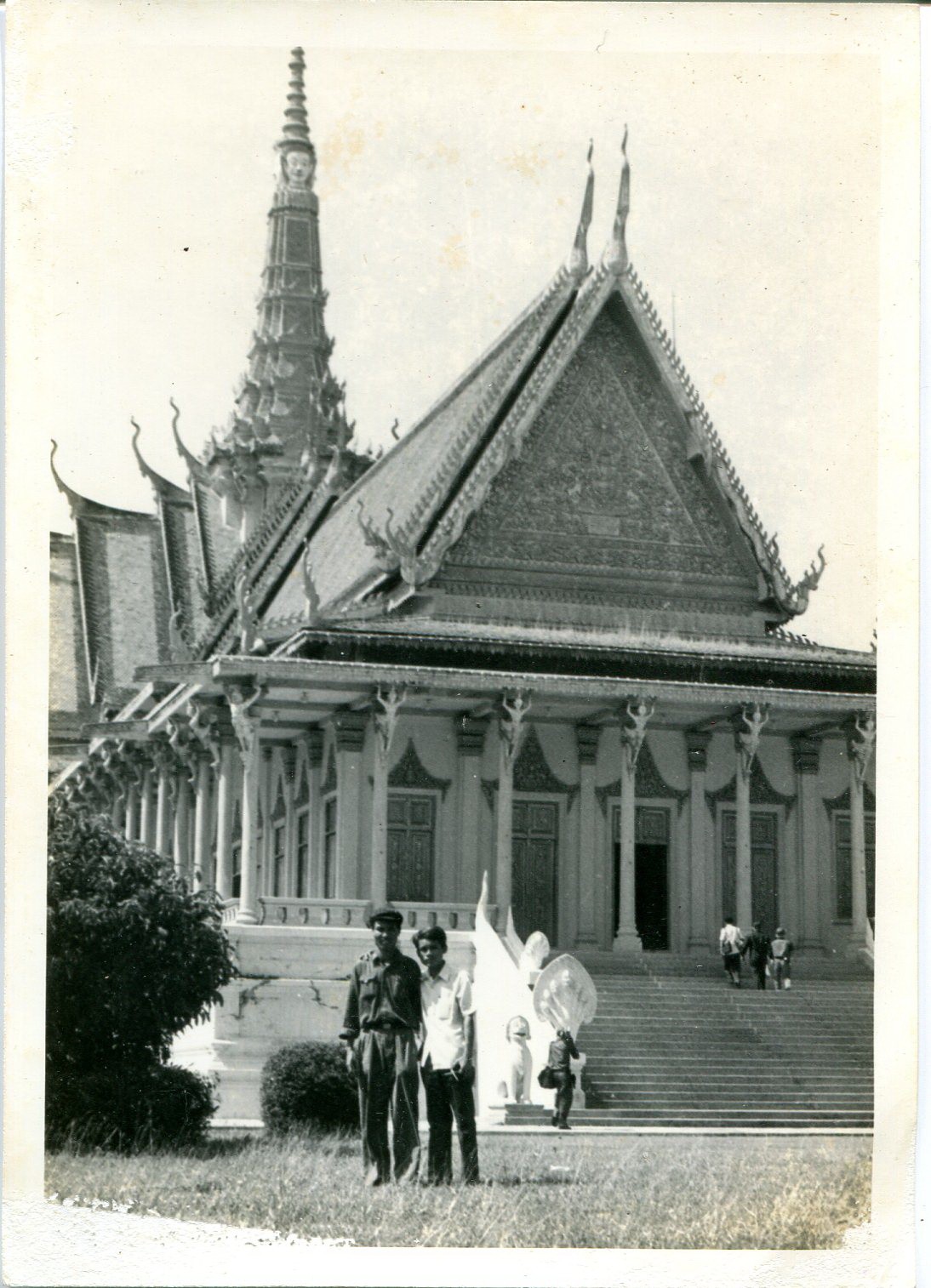 hoang-cung-thu-do-nong-penh-1704555710.jpg