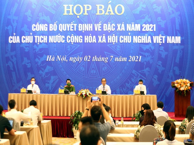 toan-canh-hop-bao-1625210316.jpg