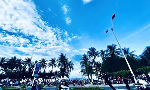 Để biển Nha Trang mãi xanh