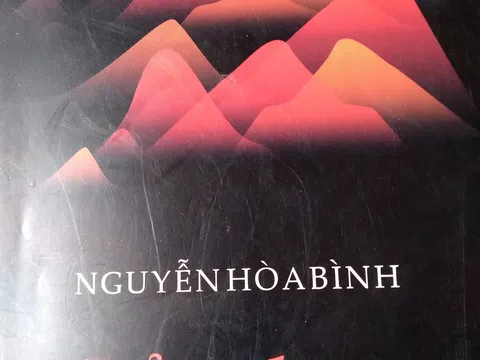 Cảm hứng về sự sống và tình yêu qua tập thơ LƯẢ THAN