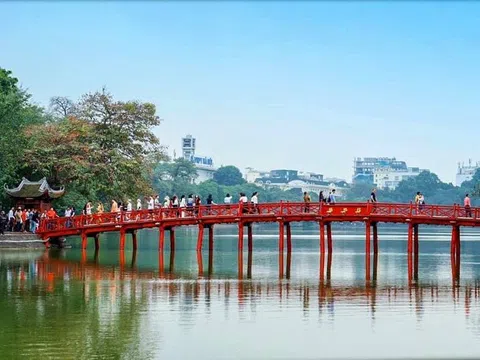 Thím tôi Phạm Ngân Hà