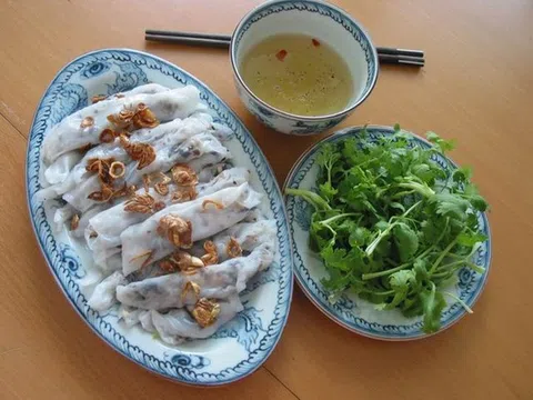 Bánh cuốn bà Quảng