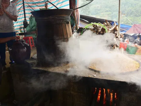 Phiên chợ Cán Cấu (Si Ma Cai, Lào Cai)