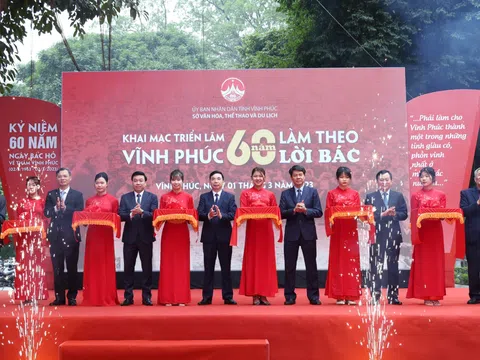 Triển lãm “Vĩnh Phúc - 60 năm làm theo lời Bác”