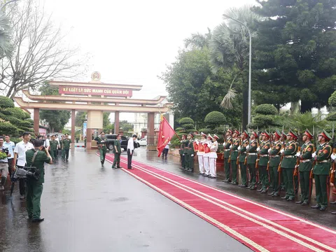 Chủ tịch nước Võ Văn Thưởng thăm và làm việc với Binh đoàn 15