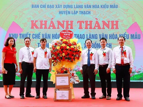 Vĩnh Phúc: Công đoàn Sở Khoa học và Công nghệ quyên góp được hơn 600 đầu sách tặng các Làng  gowin99 
 kiểu mẫu