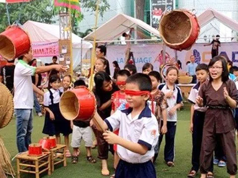 Làng  gowin99 
 - Du lịch các dân tộc Việt Nam: 'Tuổi thơ với ngày hè'