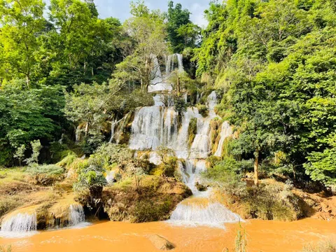 Sơn La: Khám phá vẻ đẹp nguyên sơ đầy kỳ vĩ của Thác Dải Yếm