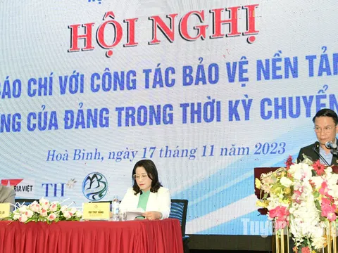 Báo chí với công tác bảo vệ nền tảng tư tưởng của Đảng trong thời kỳ chuyển đổi số