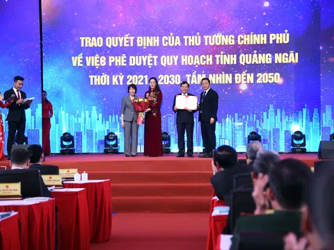 Lễ Công bố Quy hoạch tỉnh Quảng Ngãi thời kỳ 2021 - 2030, tầm nhìn đến 2050; khởi công dự án đường Hoàng Sa - Dốc Sỏi