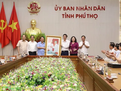 Phú Thọ: Kiểm soát dịch hiệu quả, đầu tư phát triển giáo dục và vùng dân tộc thiểu số