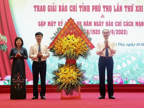 Phú Thọ: Trao Giải Báo chí lần thứ XIII và gặp mặt kỷ niệm 98 năm Ngày Báo chí CMVN