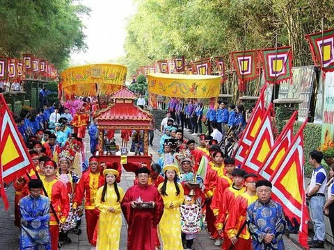 Thủ tướng chỉ đạo bảo đảm nếp sống văn minh trong hoạt động tín ngưỡng, tôn giáo dịp Tết