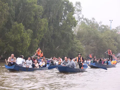 Lễ hội Chùa Hương xuân Giáp Thìn 2024